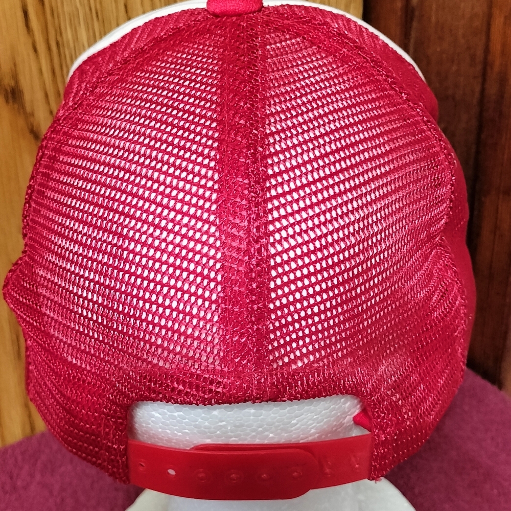 Signature Red Mesh Cap - Picture 2 of 4